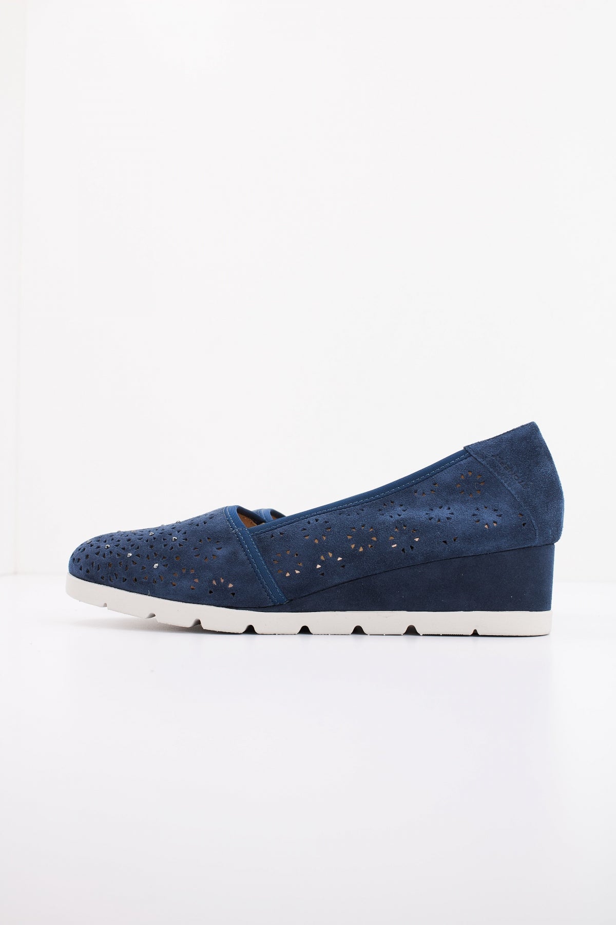 STONEFLY MILLY VELOUR en color (1)