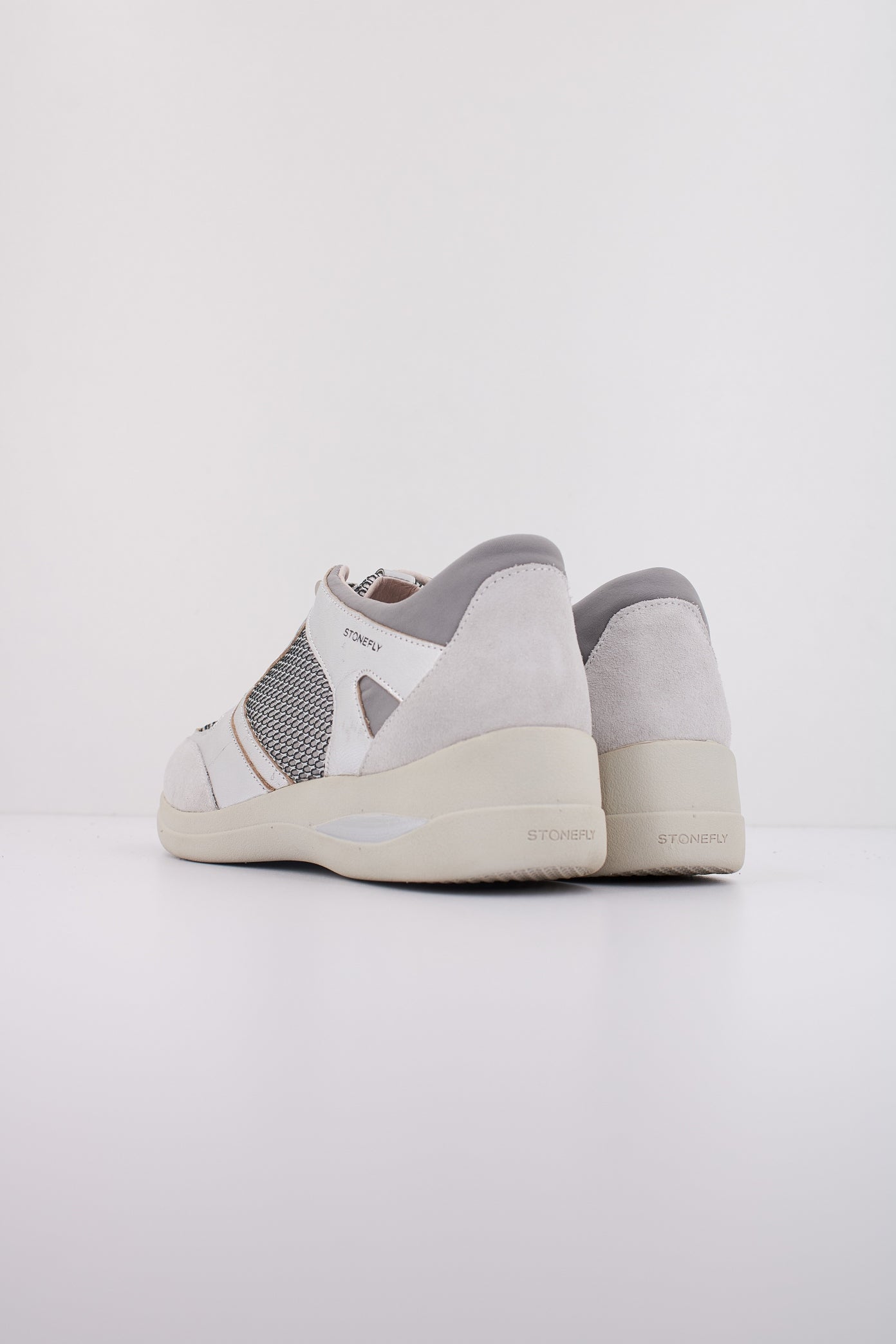 STONEFLY AURORA VELOUR/LAM en color B (4)