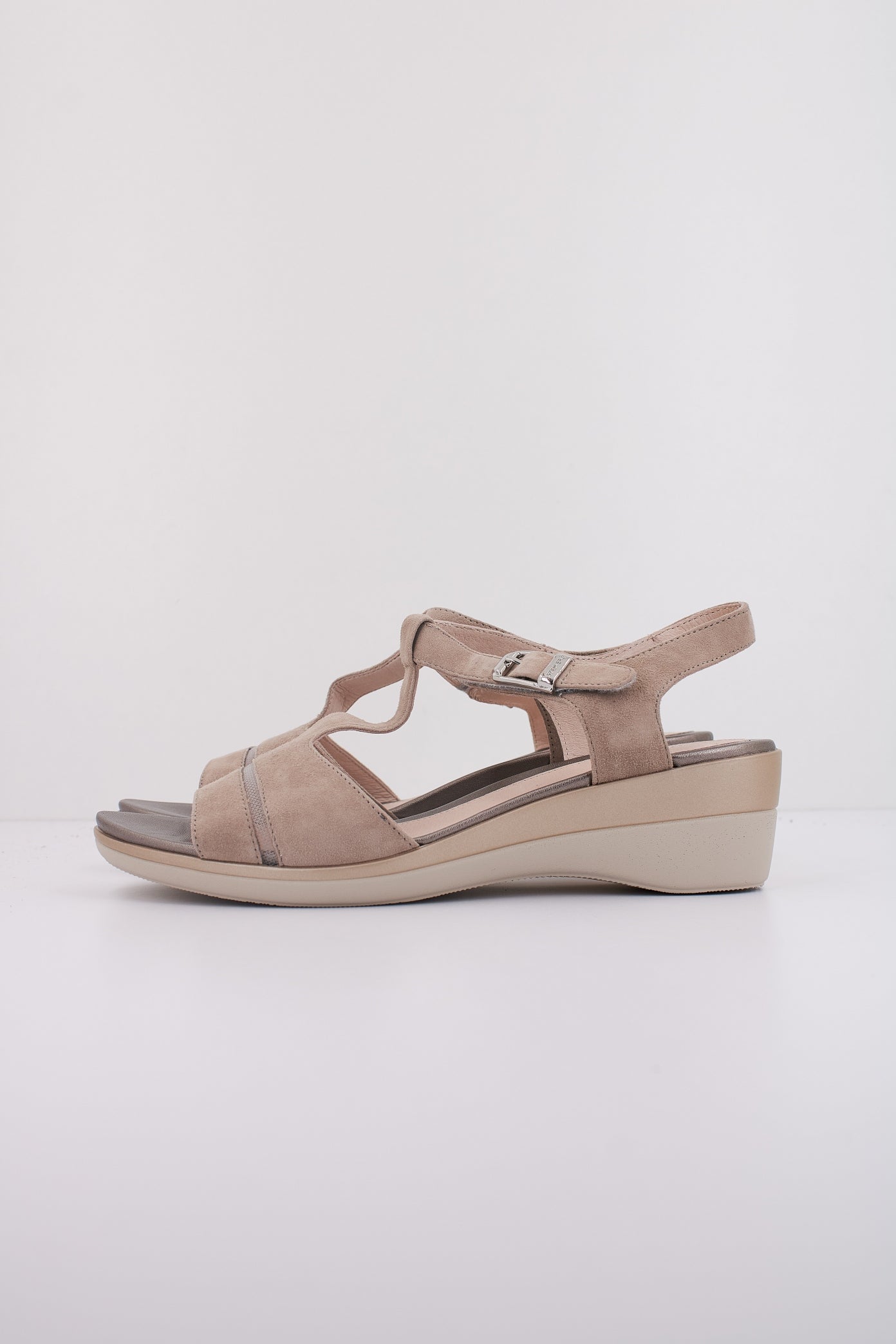 STONEFLY VANITY III GOAT S en color (1)