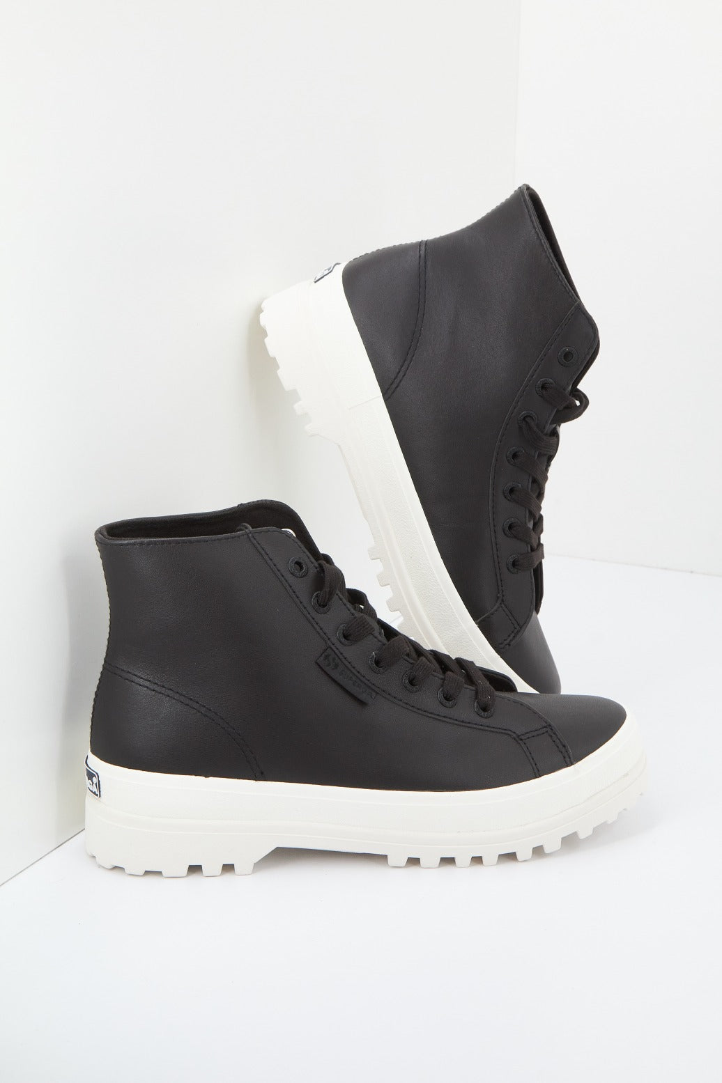 SUPERGA SW en color AHJBLACK (4)