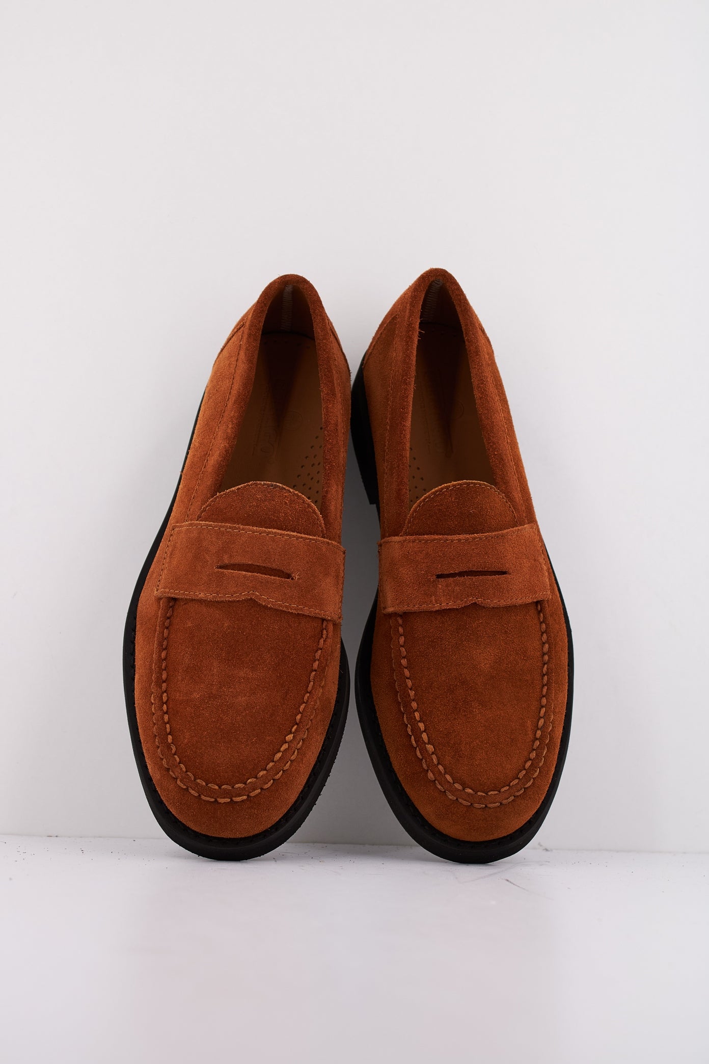 SEBAGO RYAN SUEDE POLARIS en color BROWNCOG (3)