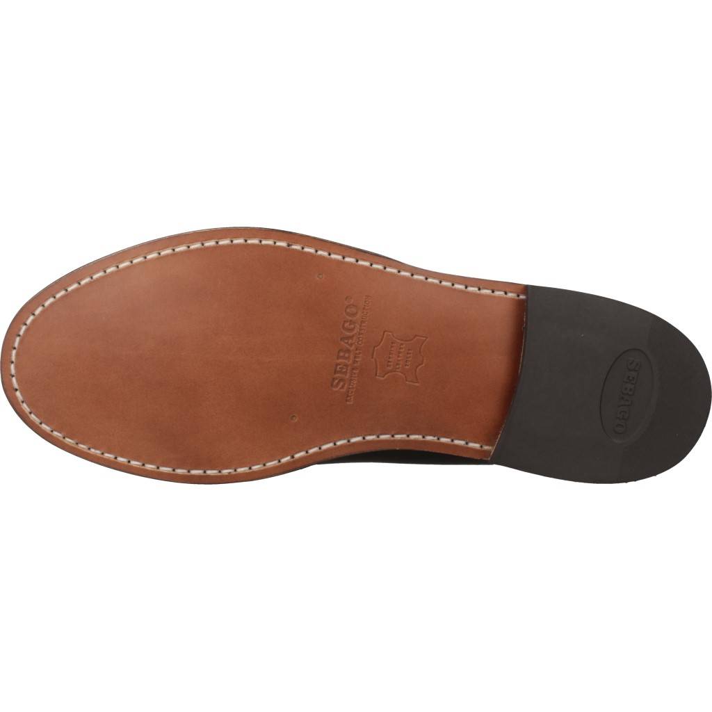 SEBAGO CLASSIC PENNY BRUSHE en color NEGRO (7)