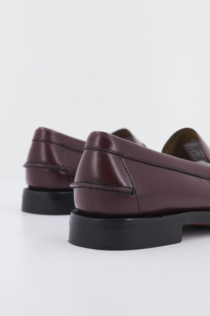 SEBAGO W ANCHO ESPEC en color AIGARNET (3)