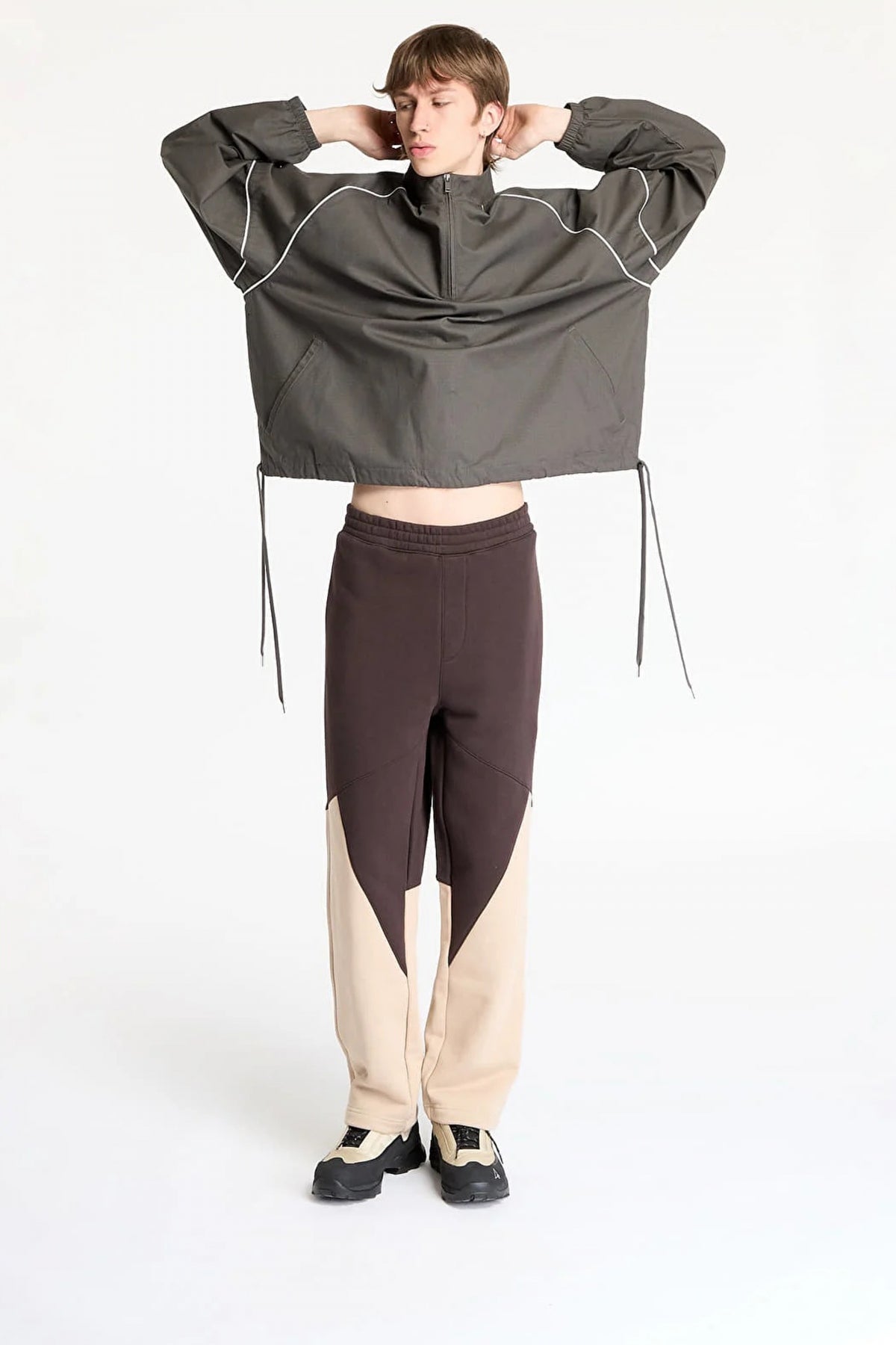 REEBOK WIDE LEG FT UNEARTH en color BRNTN (3)