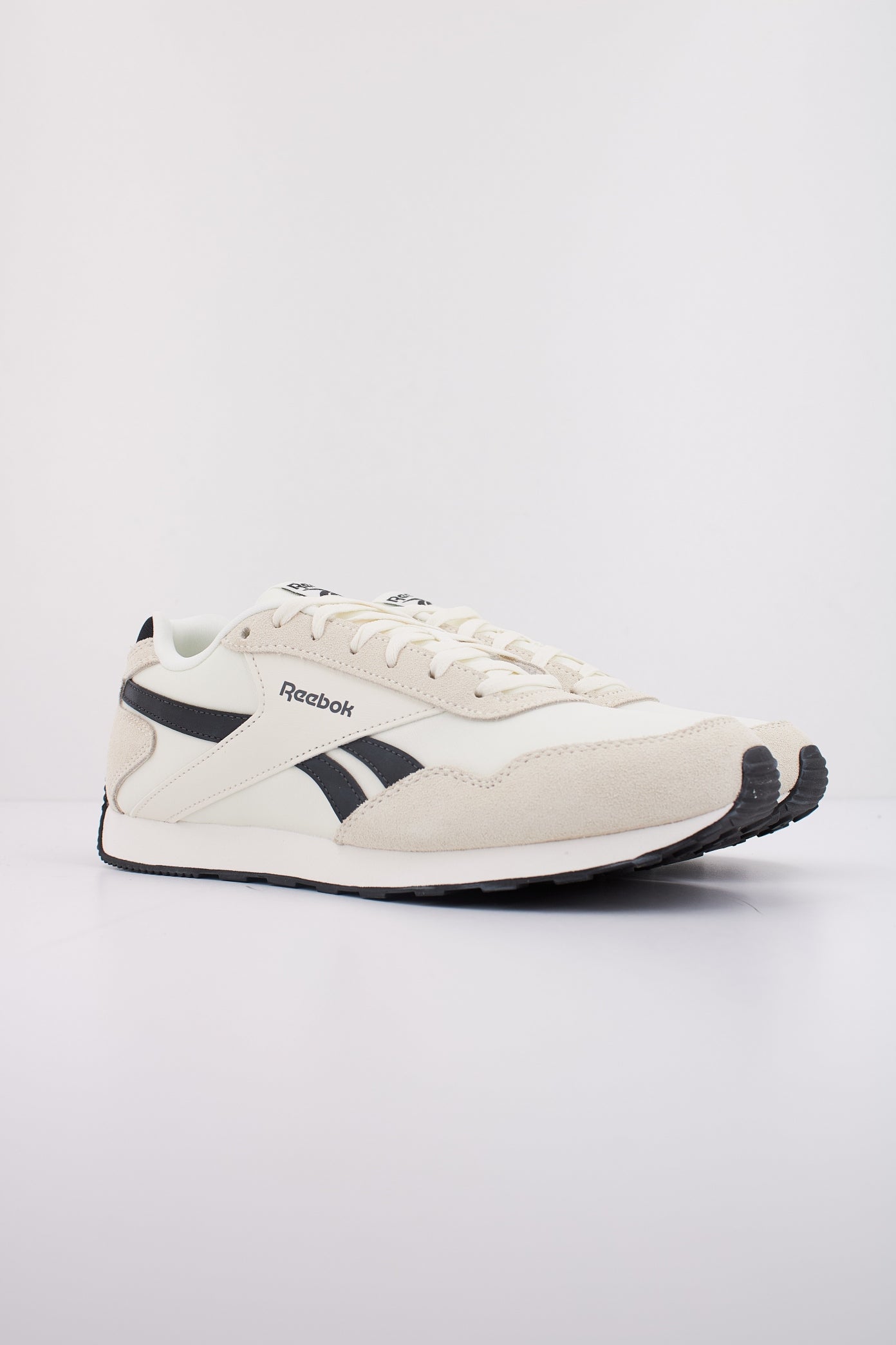 REEBOK GLIDE LOW en color WSDBLK (2)