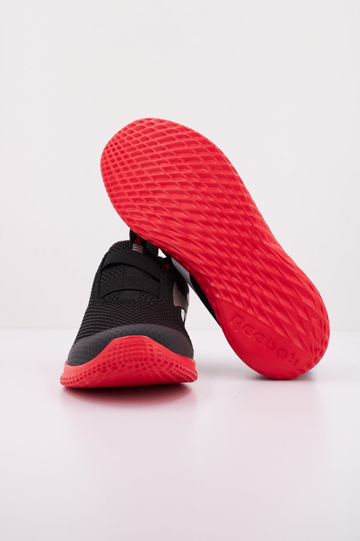 REEBOK  RUSH RUNNER SLIP-ON en color NGYRED  (5)