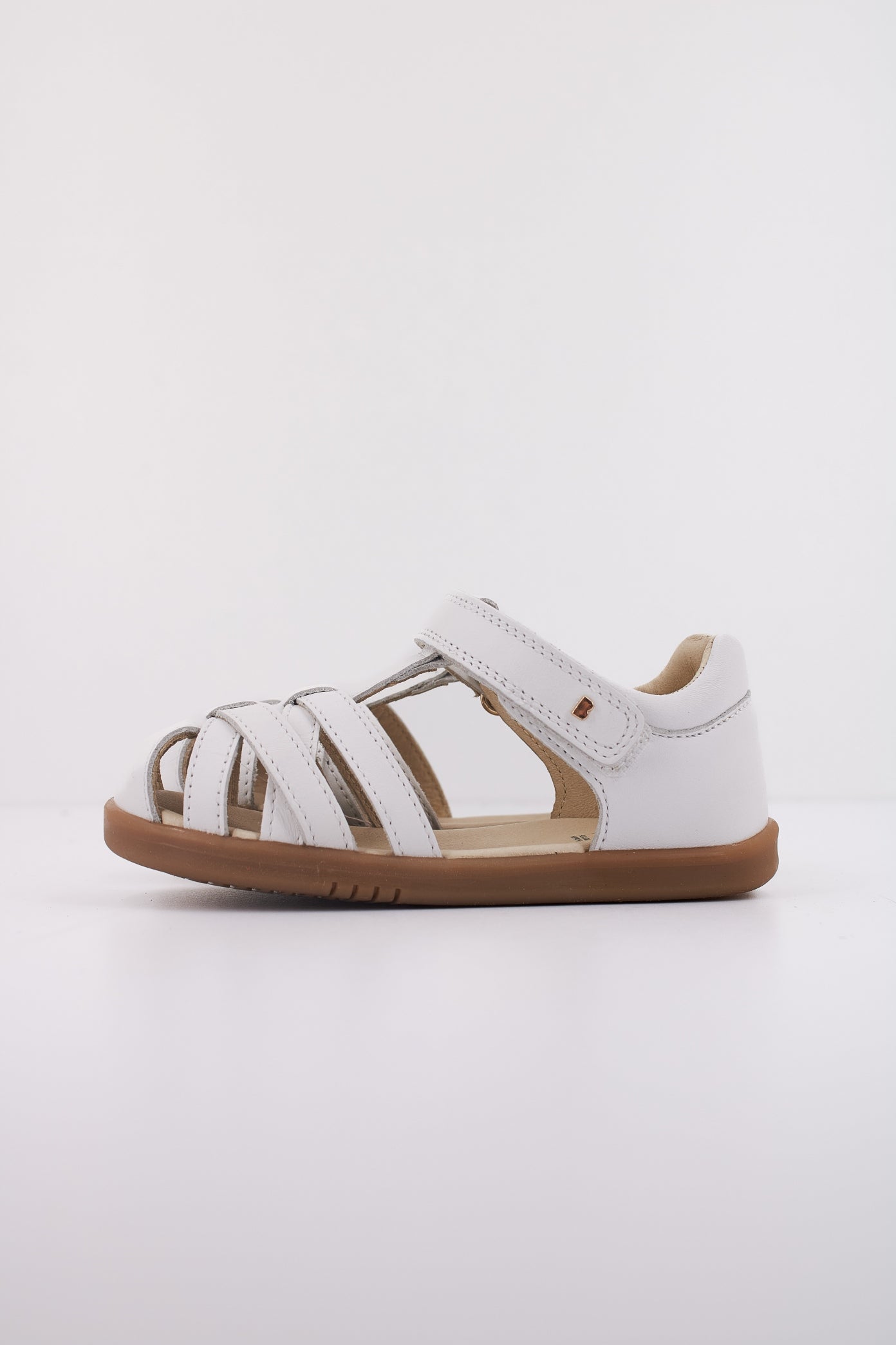 BOBUX CROSS JUMP en color WHITE (1)
