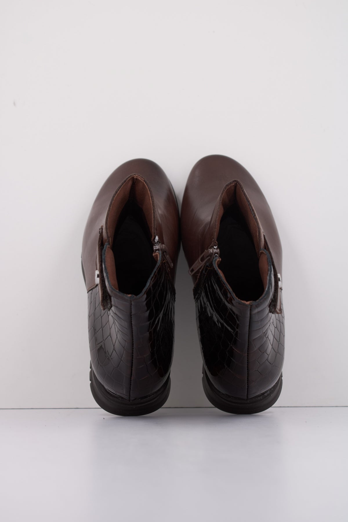 PITILLOS P en color MARRON (3)
