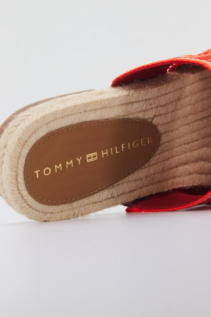 TOMMY HILFIGER WEBBING FLAT ESPAD en color XMVHAWCOR (4)
