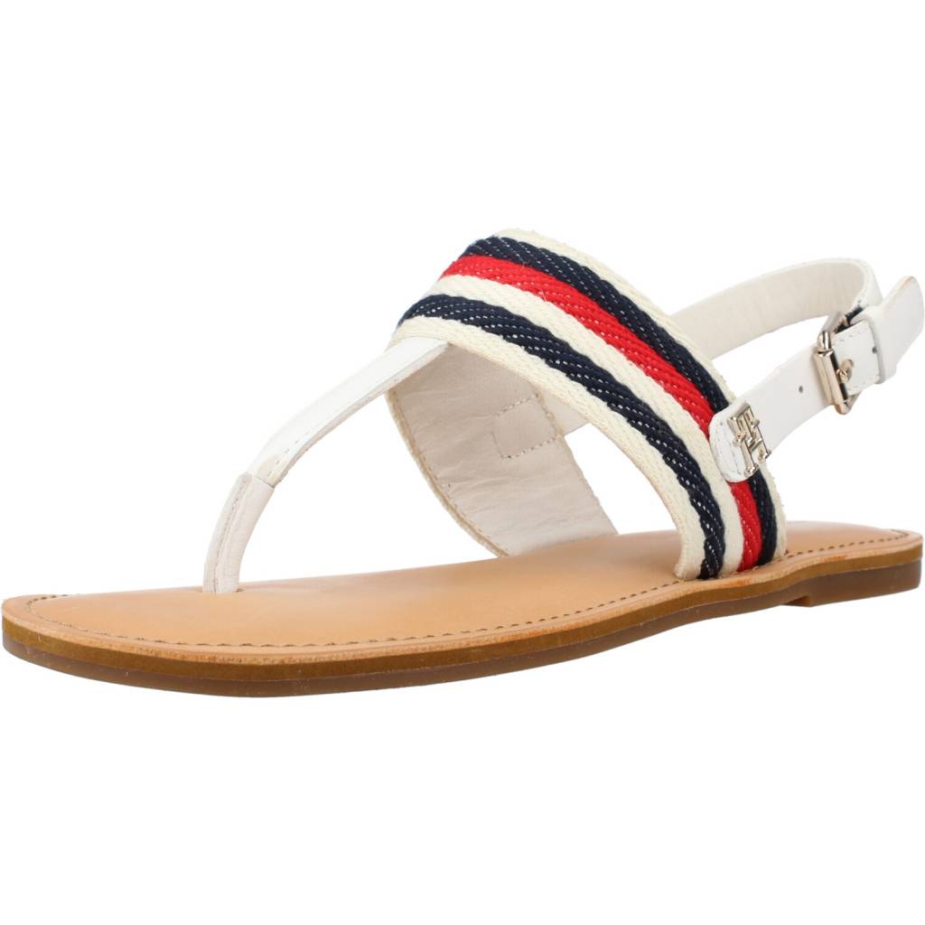 TOMMY HILFIGER FLAT SANDAL CORPORAT en color YBL (1)