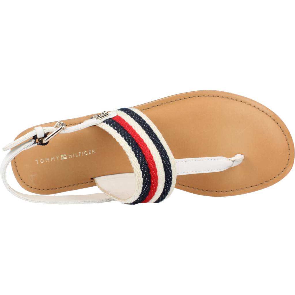 TOMMY HILFIGER FLAT SANDAL CORPORAT en color YBL (7)
