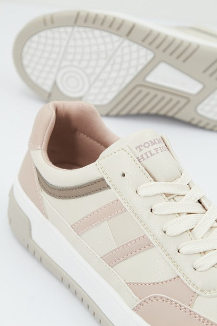 TOMMY HILFIGER LOW CUT LACE-UP SNEA en color PNKBGE (4)