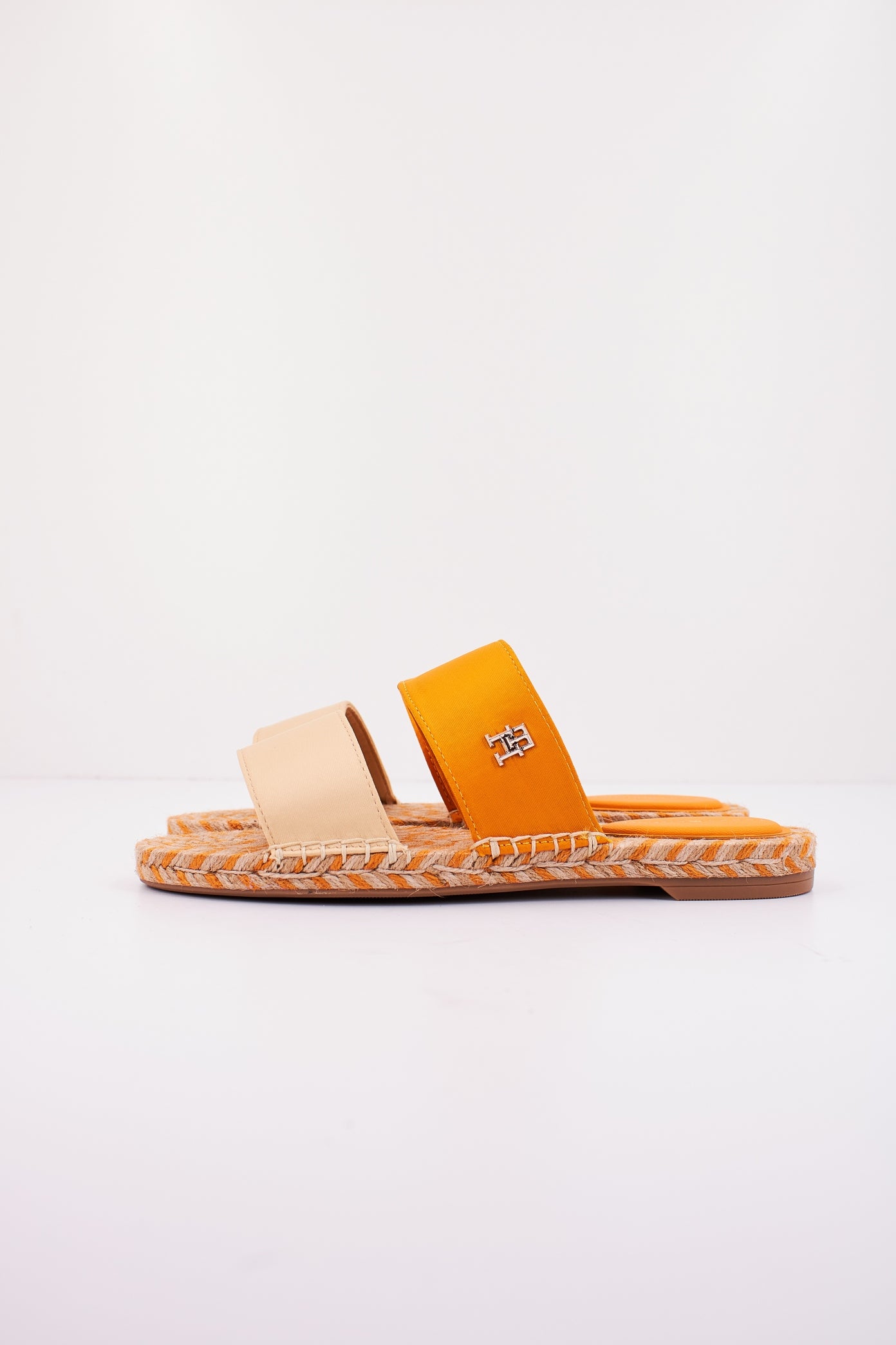 TOMMY HILFIGER TH SATIN FLAT ESPADR en color SG (1)
