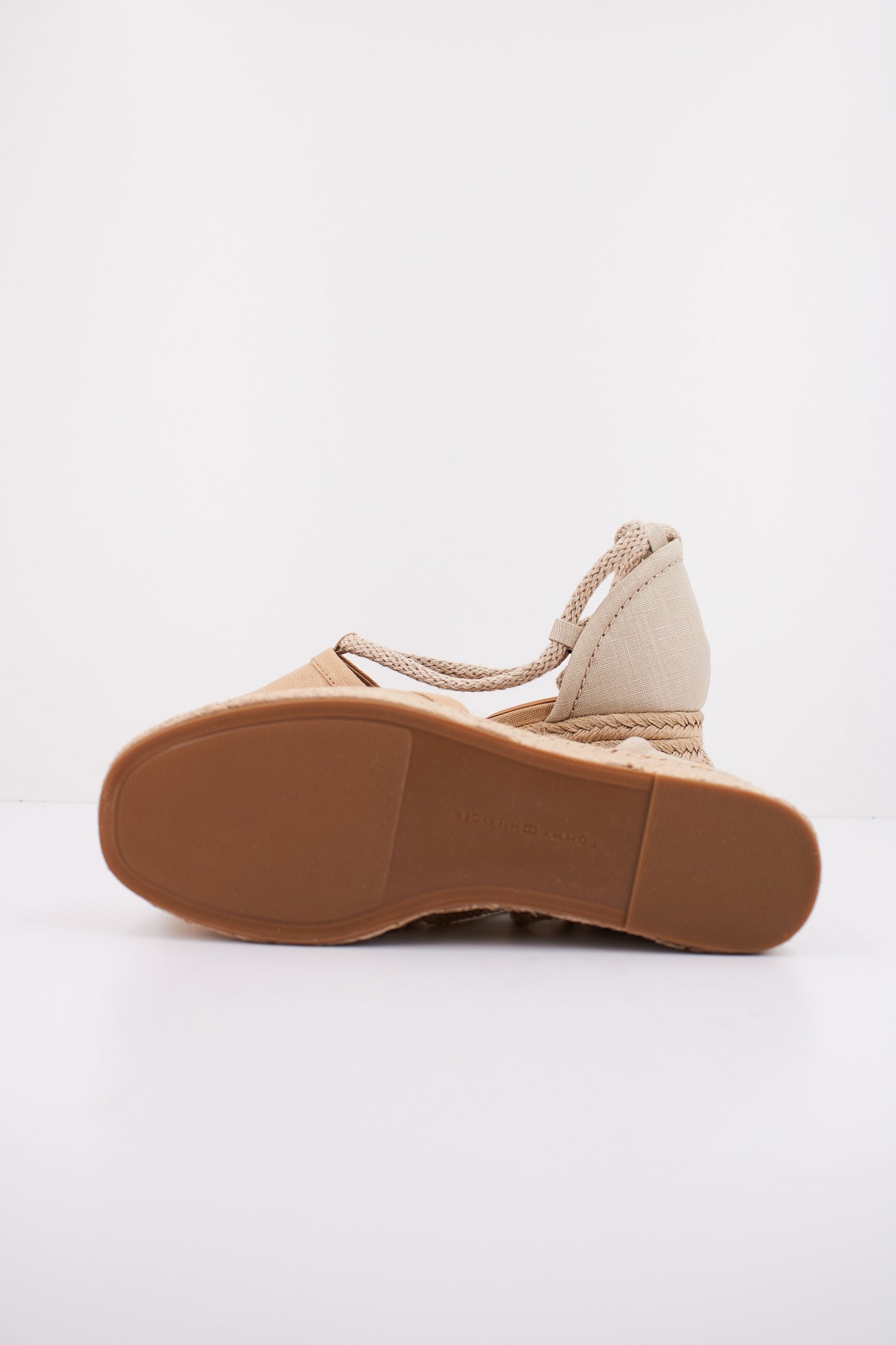 TOMMY HILFIGER CLOSED TOE LINEN FLA en color RBL (5)