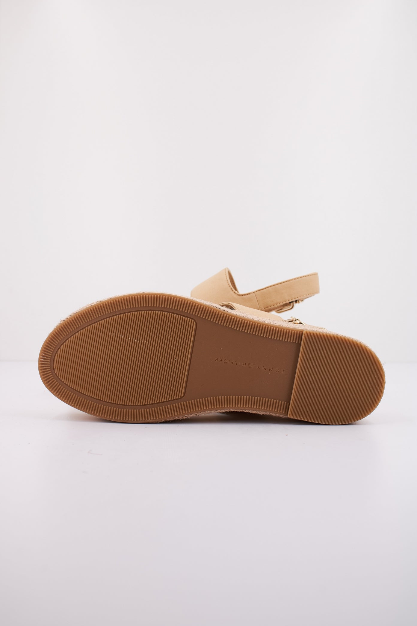 TOMMY HILFIGER HARVEST WHEAT en color ACR (4)