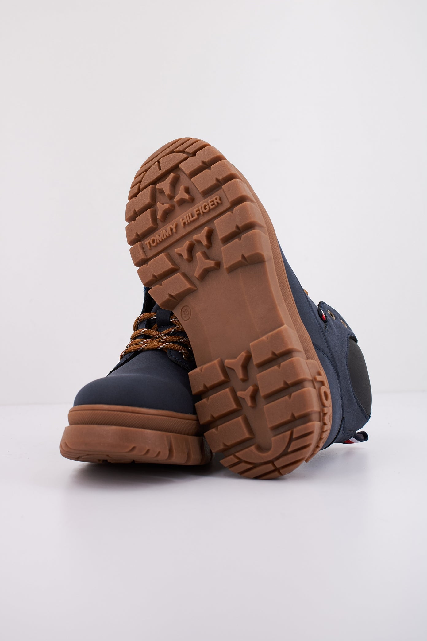 TOMMY HILFIGER LACE-UP BOOTIE en color BLUE (5)