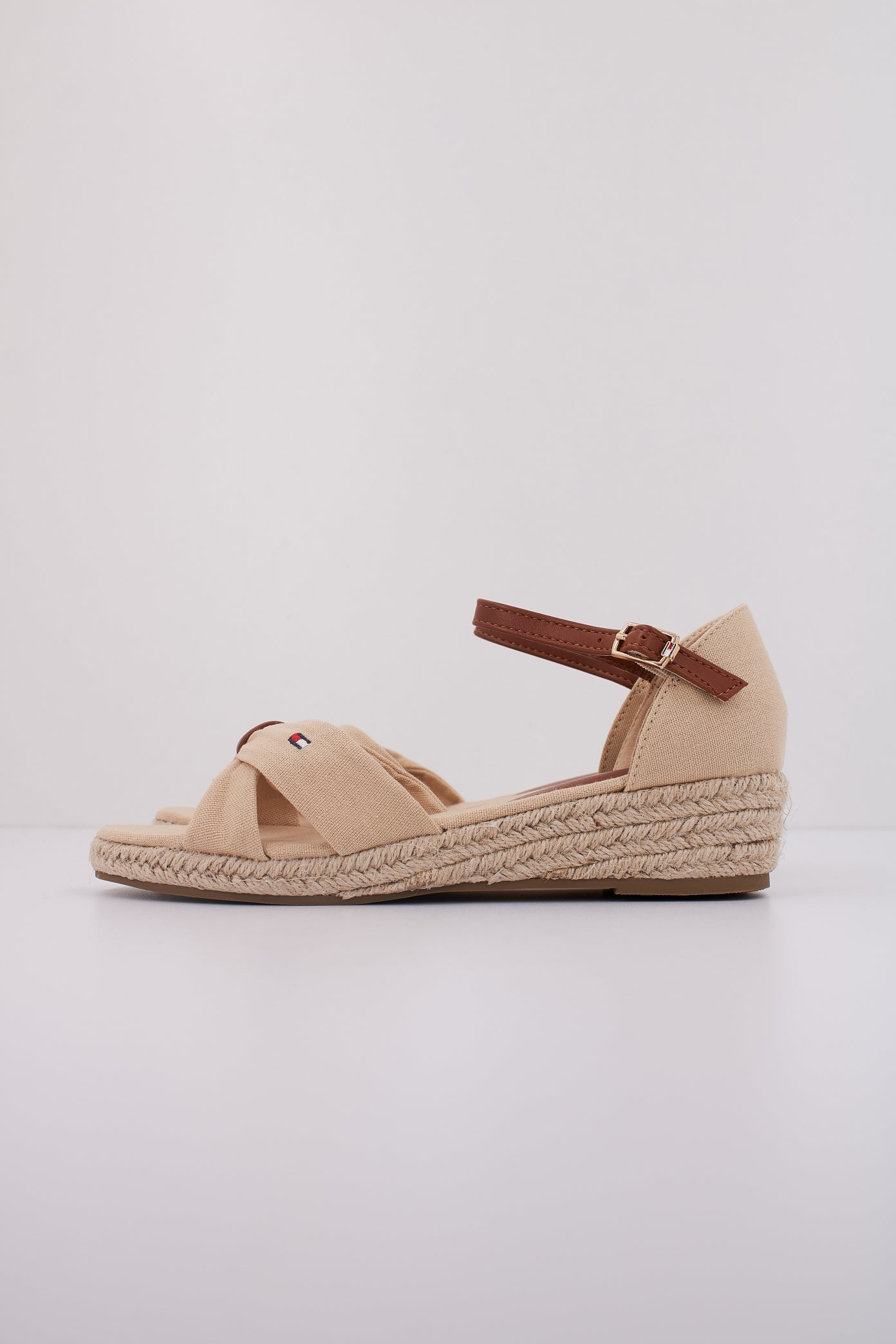 TOMMY HILFIGER TA en color SAND (1)