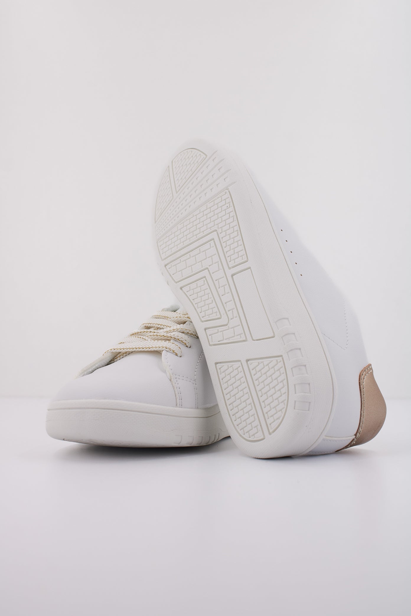 TOMMY HILFIGER TA en color WHTGLD (5)