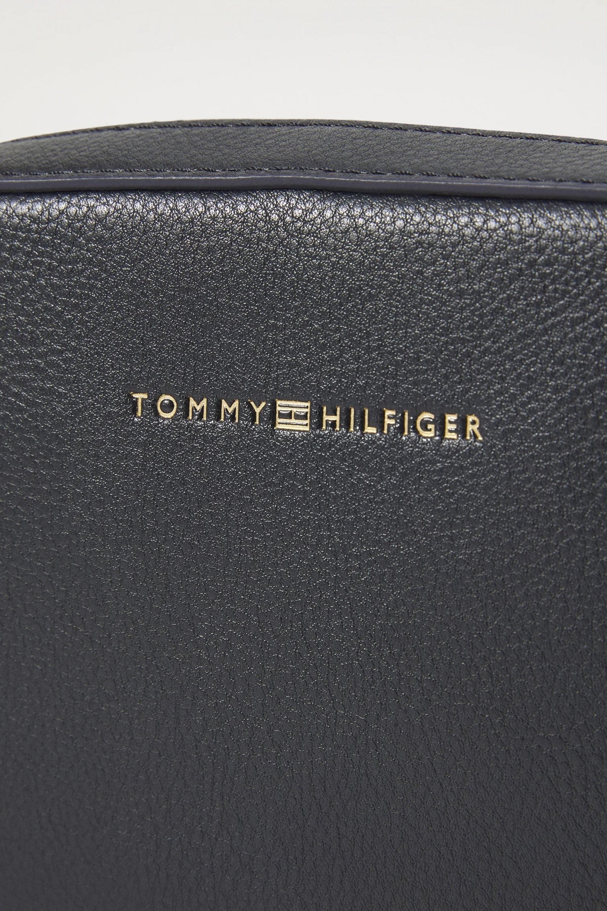 TOMMY HILFIGER TH LOGOTAPE CAMERA B en color DW  (4)