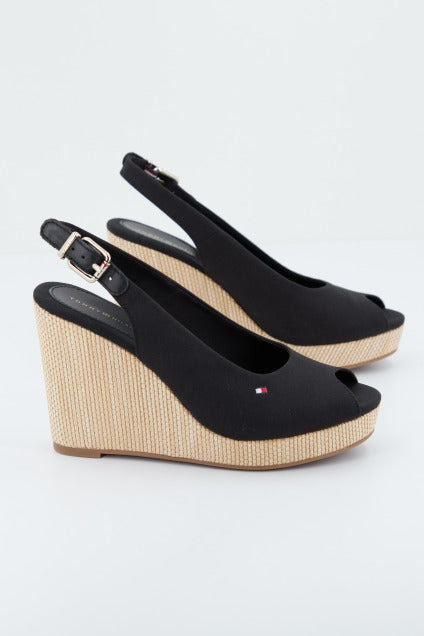 TOMMY HILFIGER ICONIC ELENA SLING B en color BDSBLACK (2)