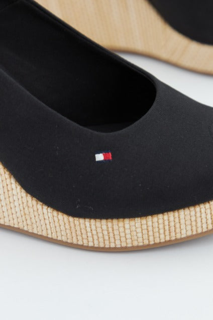 TOMMY HILFIGER ICONIC ELENA SLING B en color BDSBLACK (3)