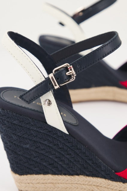 TOMMY HILFIGER BASIC CLOSED TOE HIG en color GYRWB (4)