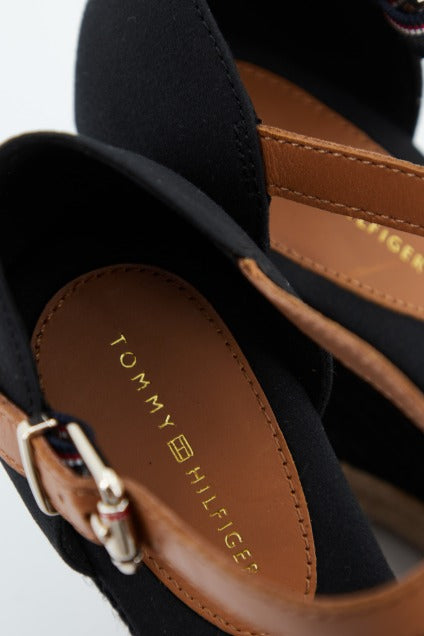 TOMMY HILFIGER BASIC OPEN TOE HIGH en color BDSBLACK (2)