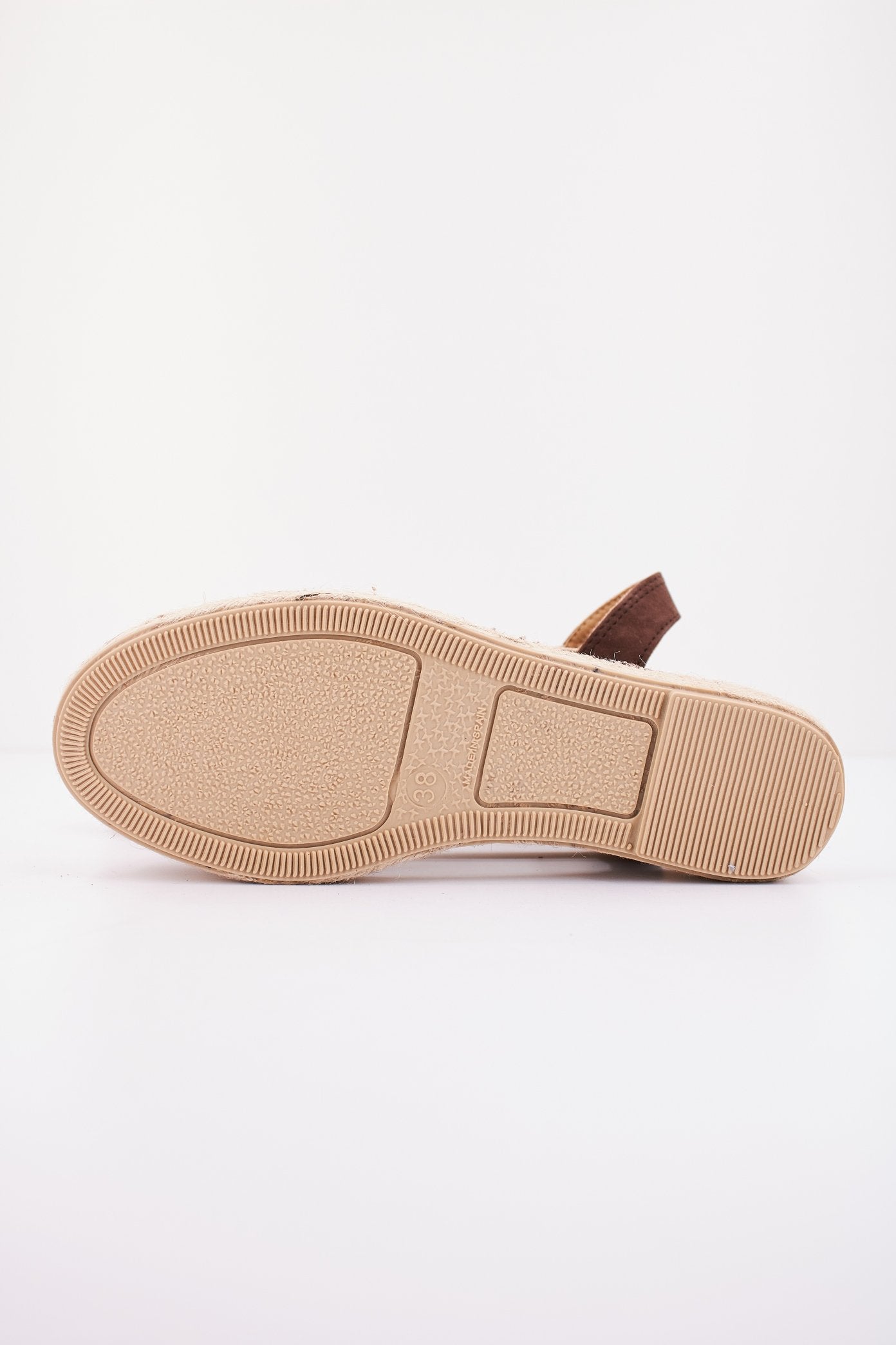 TONI PONS ELLAt en color CACAU (4)