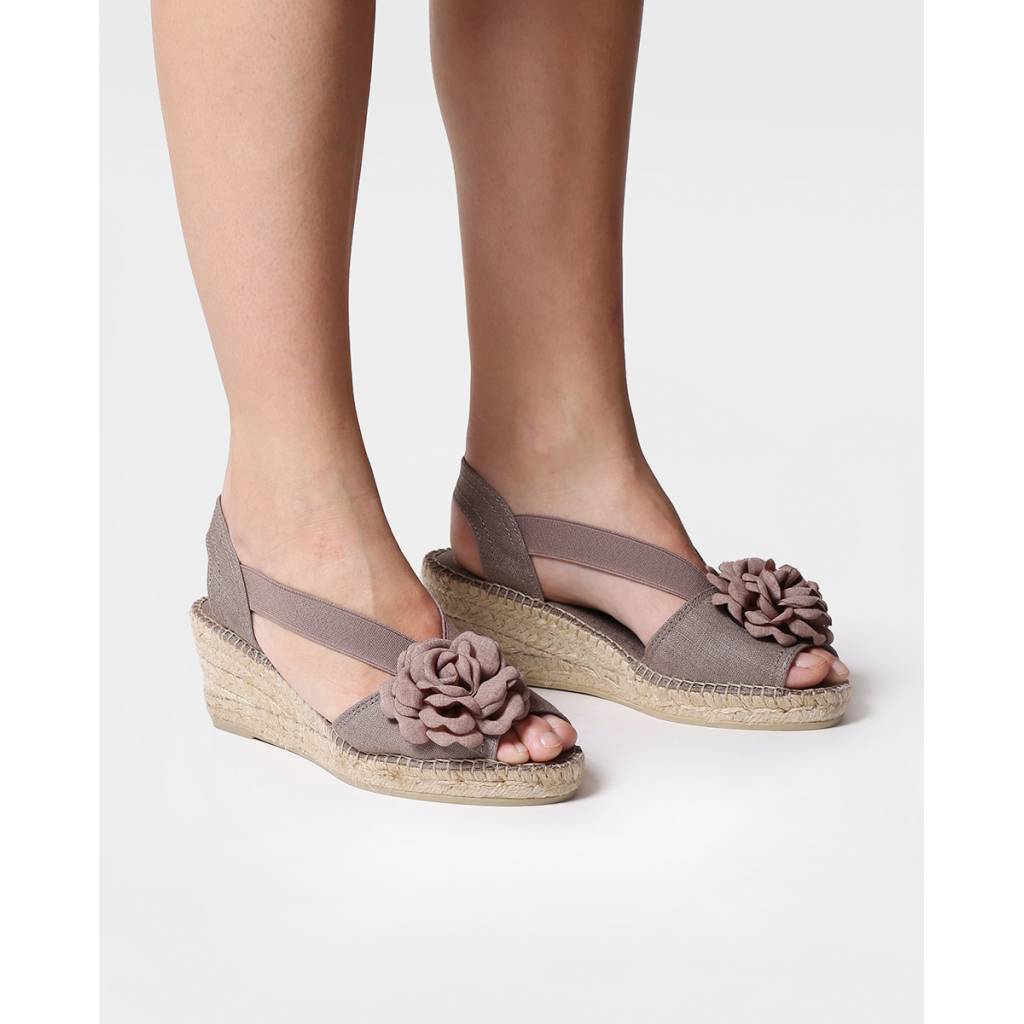 TONI PONS en color TAUPE (4)