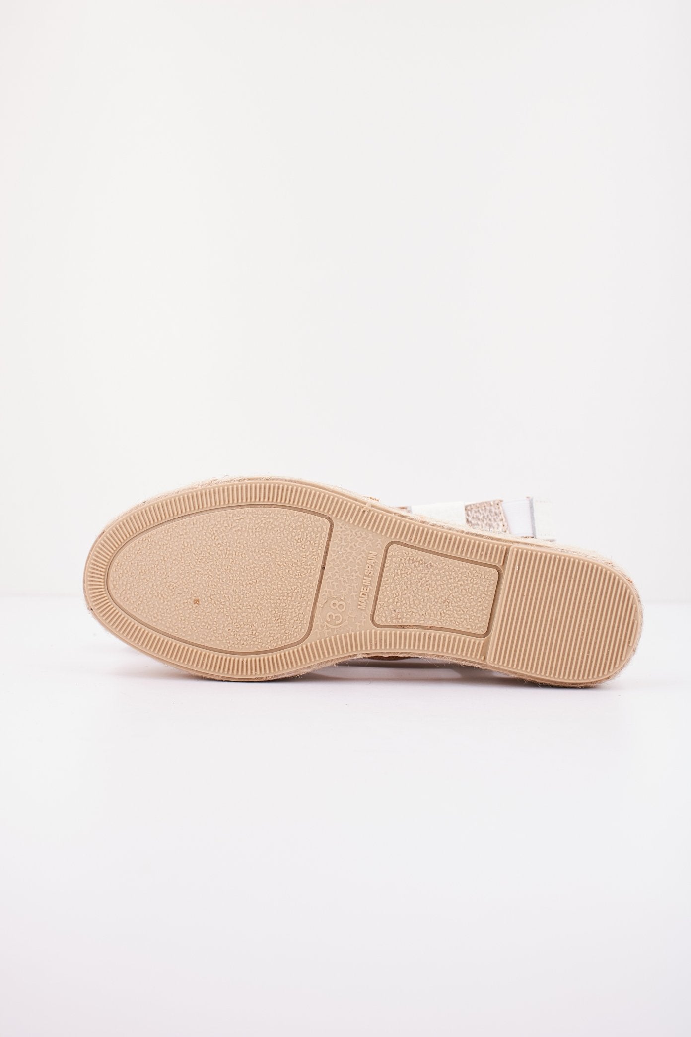 TONI PONS ELIA en color PLTBLNC (4)