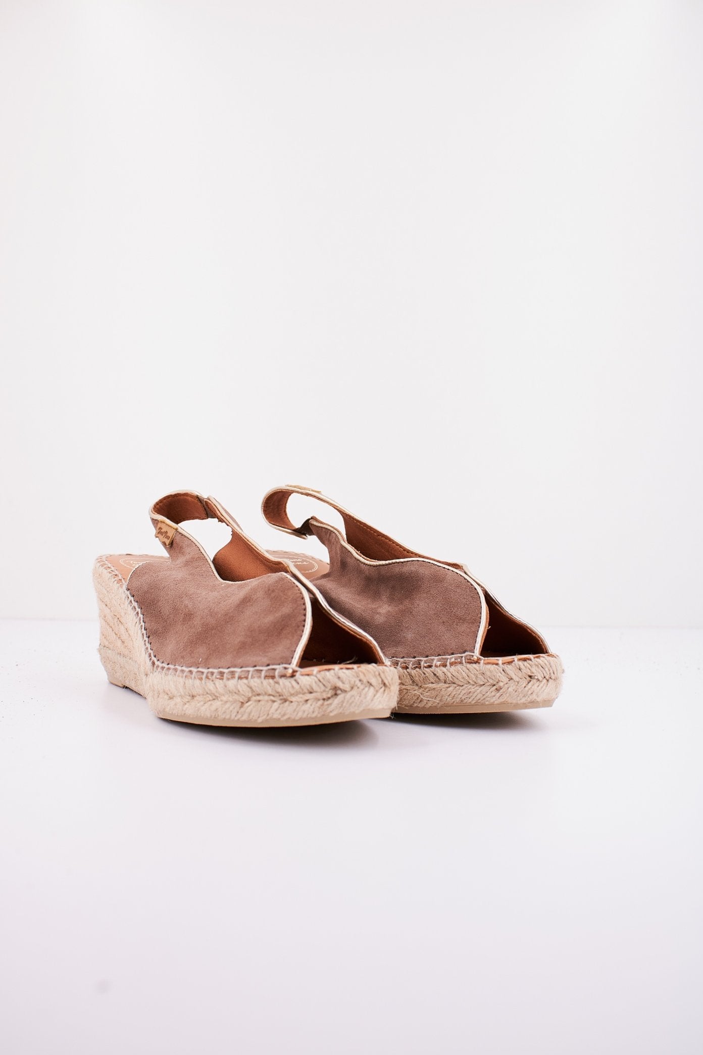 TONI PONS LESLIE en color TAUPE (2)