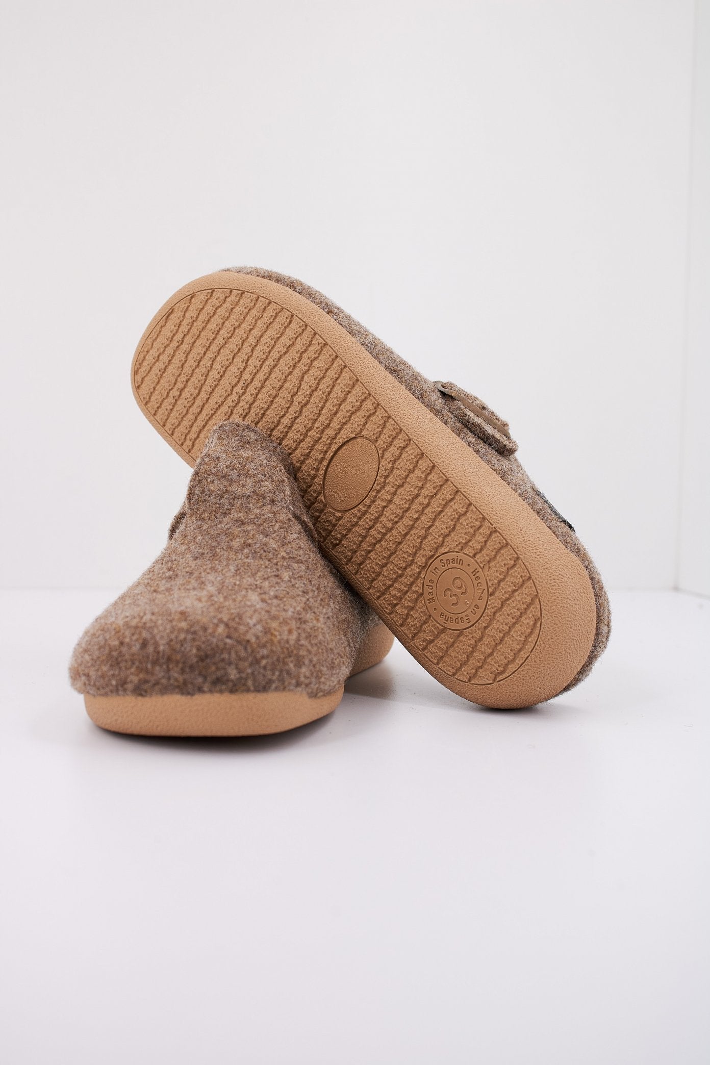 TONI PONS MIMA FP en color TAUPE (5)