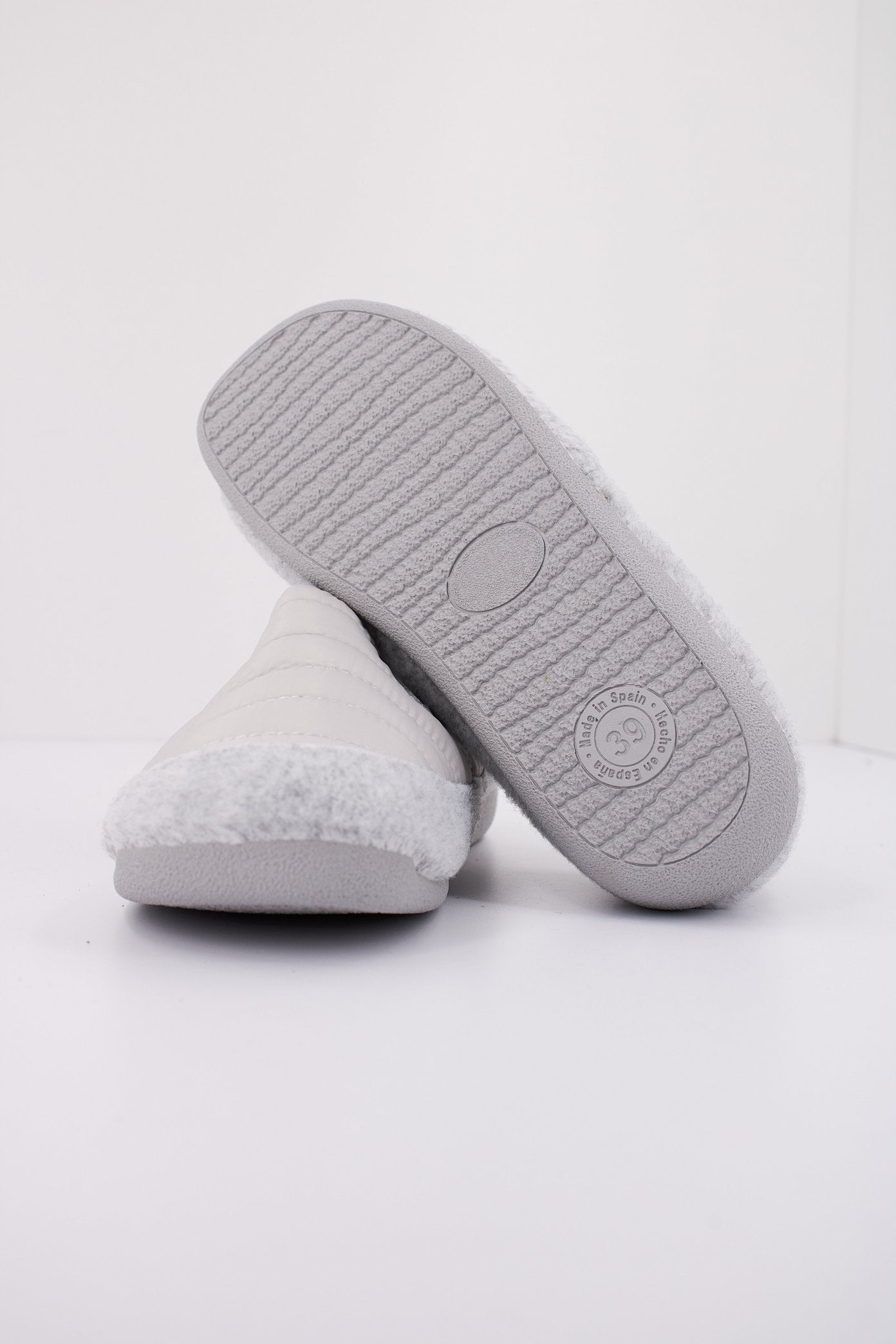 TONI PONS MINSK TK en color PERLA (5)