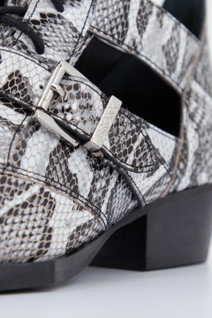 BRONX SHOES JACKY BOOT NAPPA en color SNAKE (3)