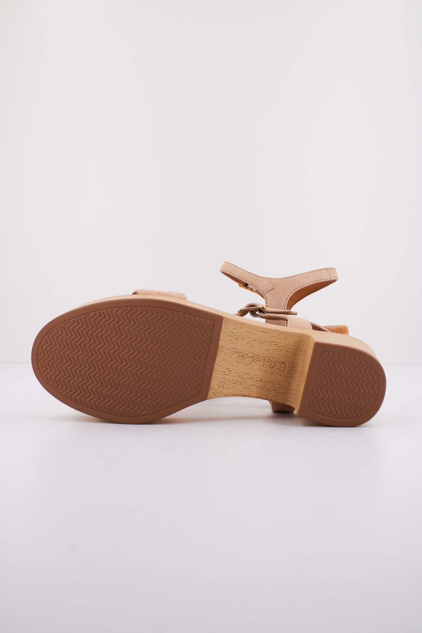 UNISA IRITA en color SKIN (4)