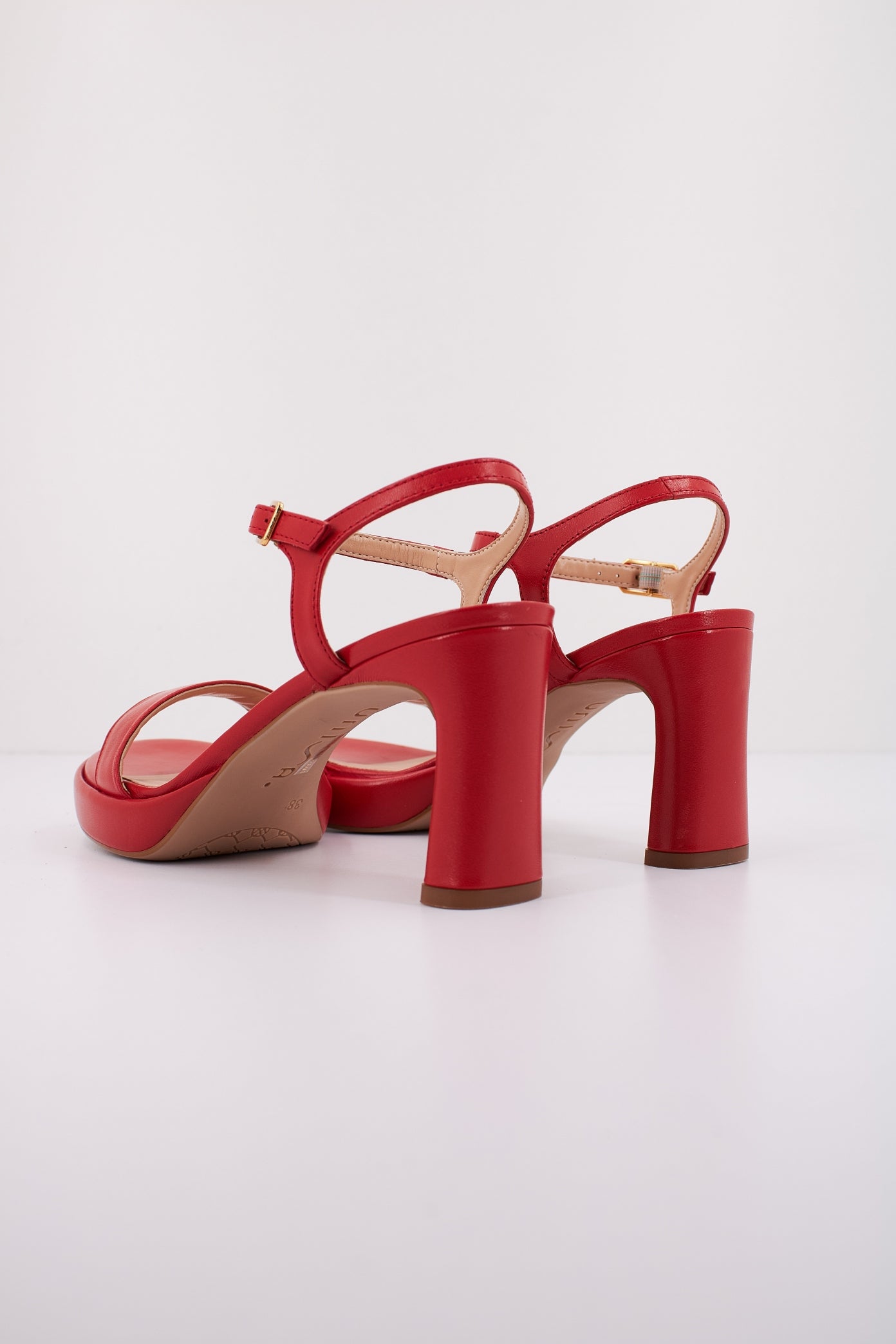 UNISA SORO NS en color SCARLET (3)