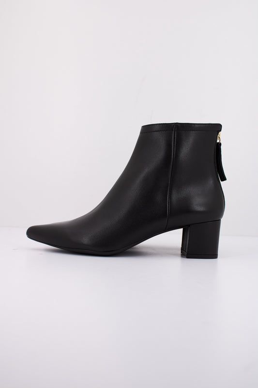 UNISA JOVITA en color BLACK  (1)