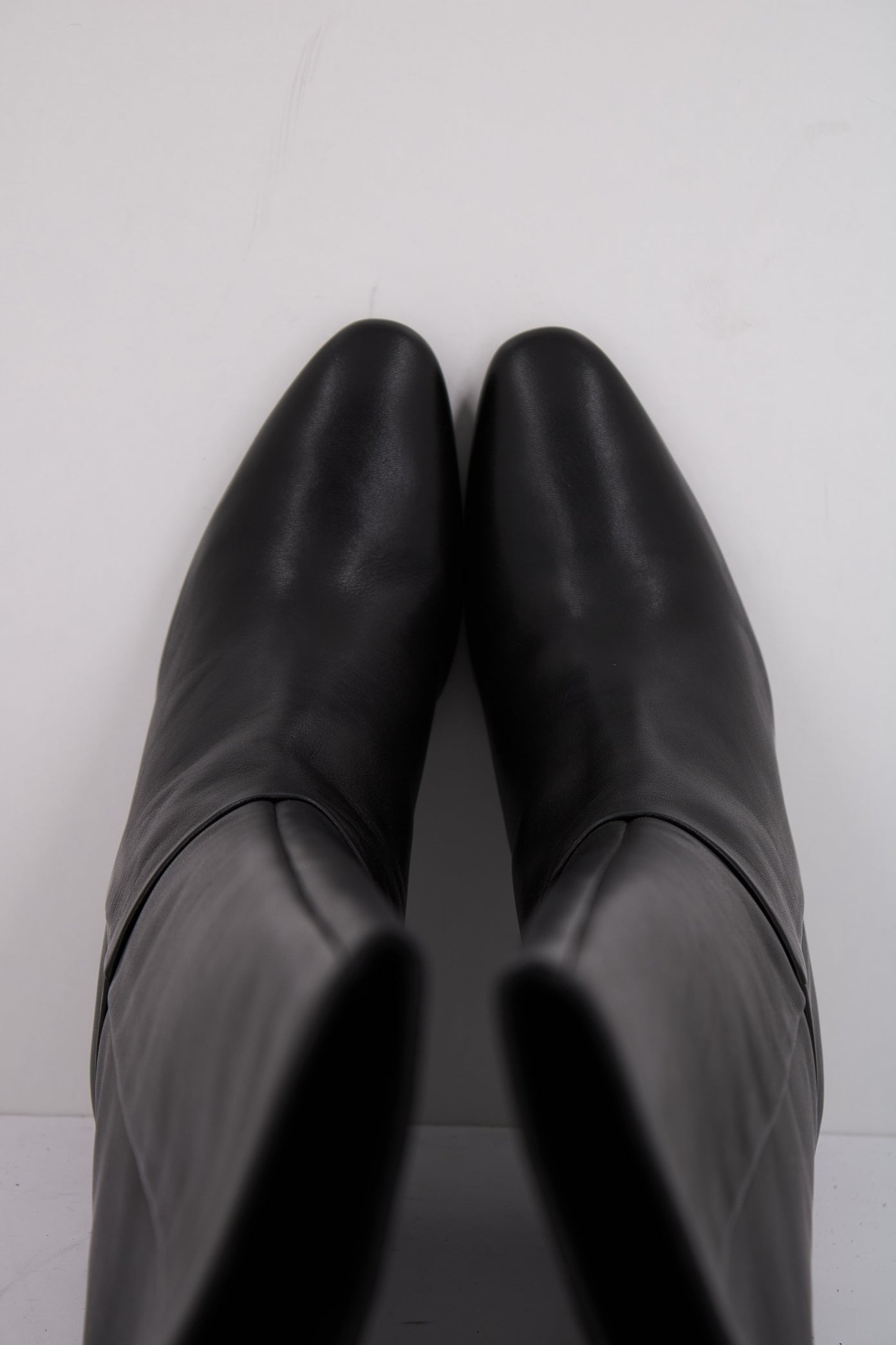 UNISA WOLCOT en color BLACK (3)