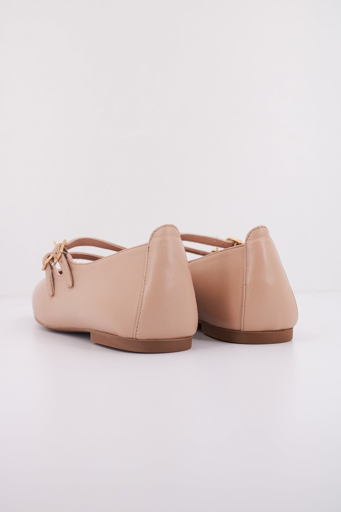 UNISA BERLEY en color SKIN (4)