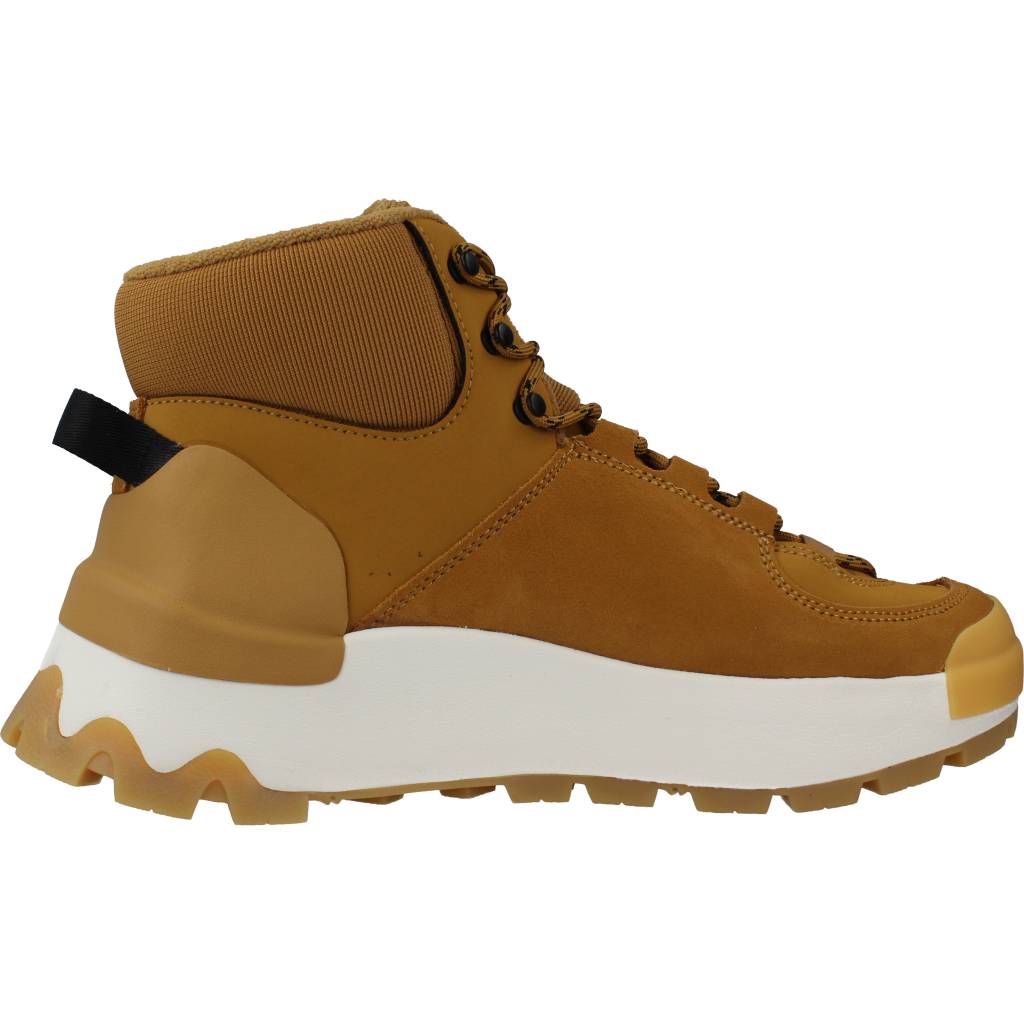NIKE CITY BOOT WOMEN en color (4)