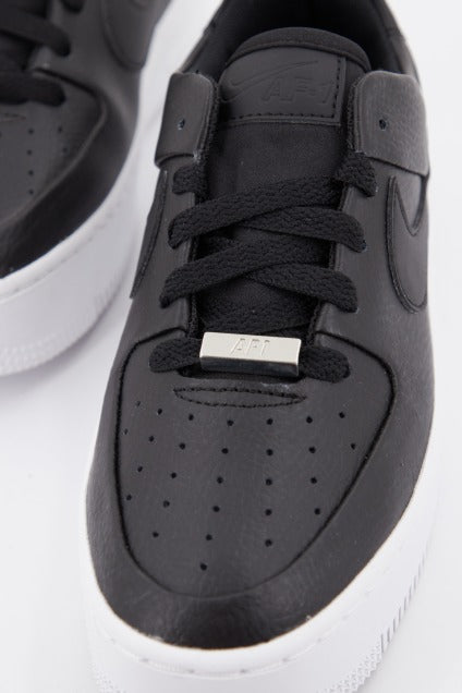 NIKE AF SAGE LOW en color (4)