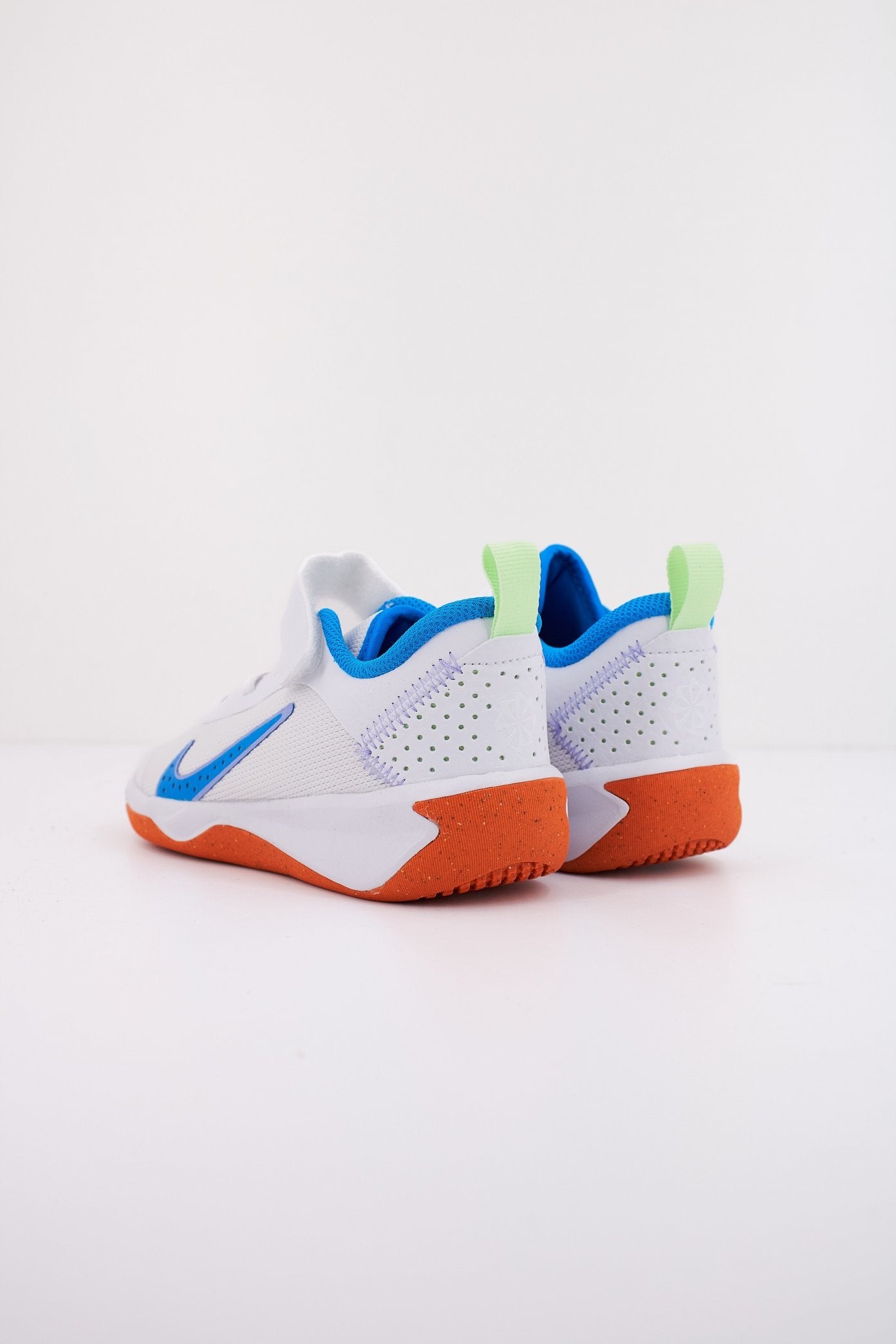 NIKE OMNI LITTLE KIDS' SH en color (3)