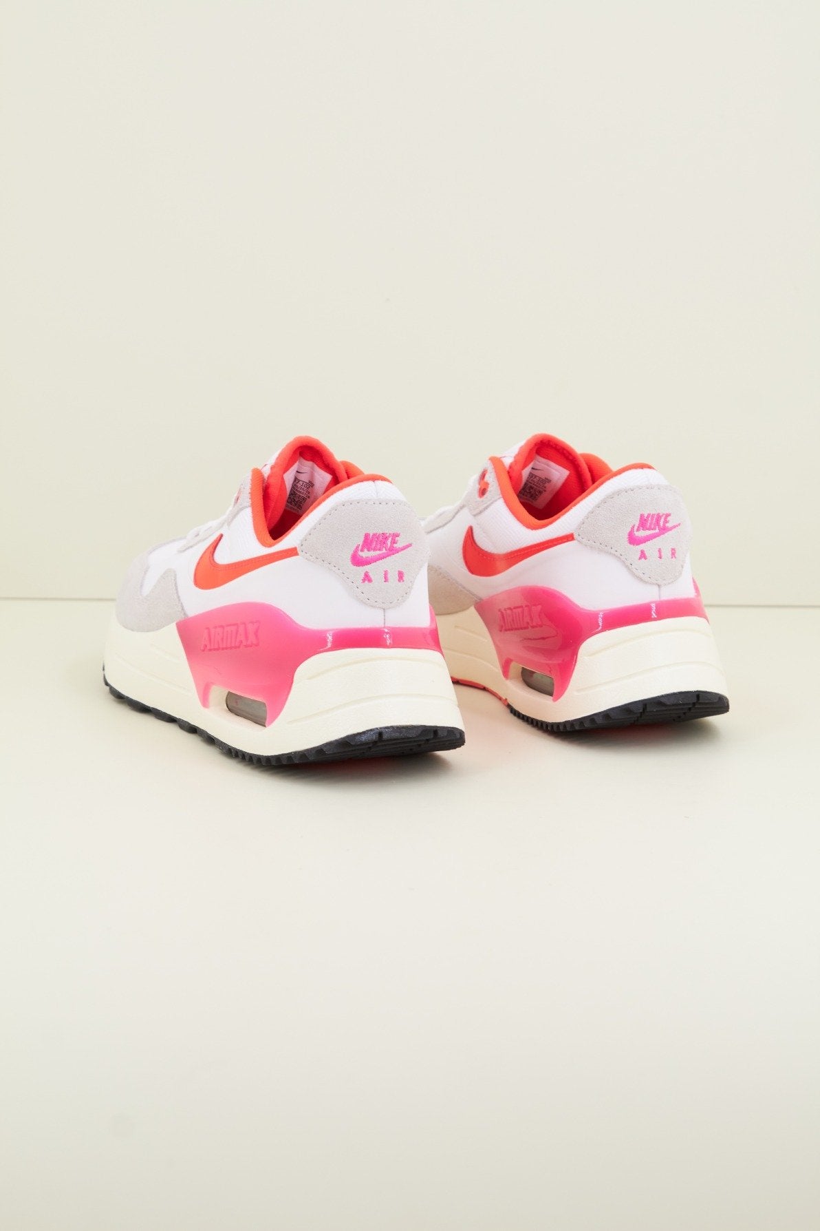 NIKE SYSTM en color (2)