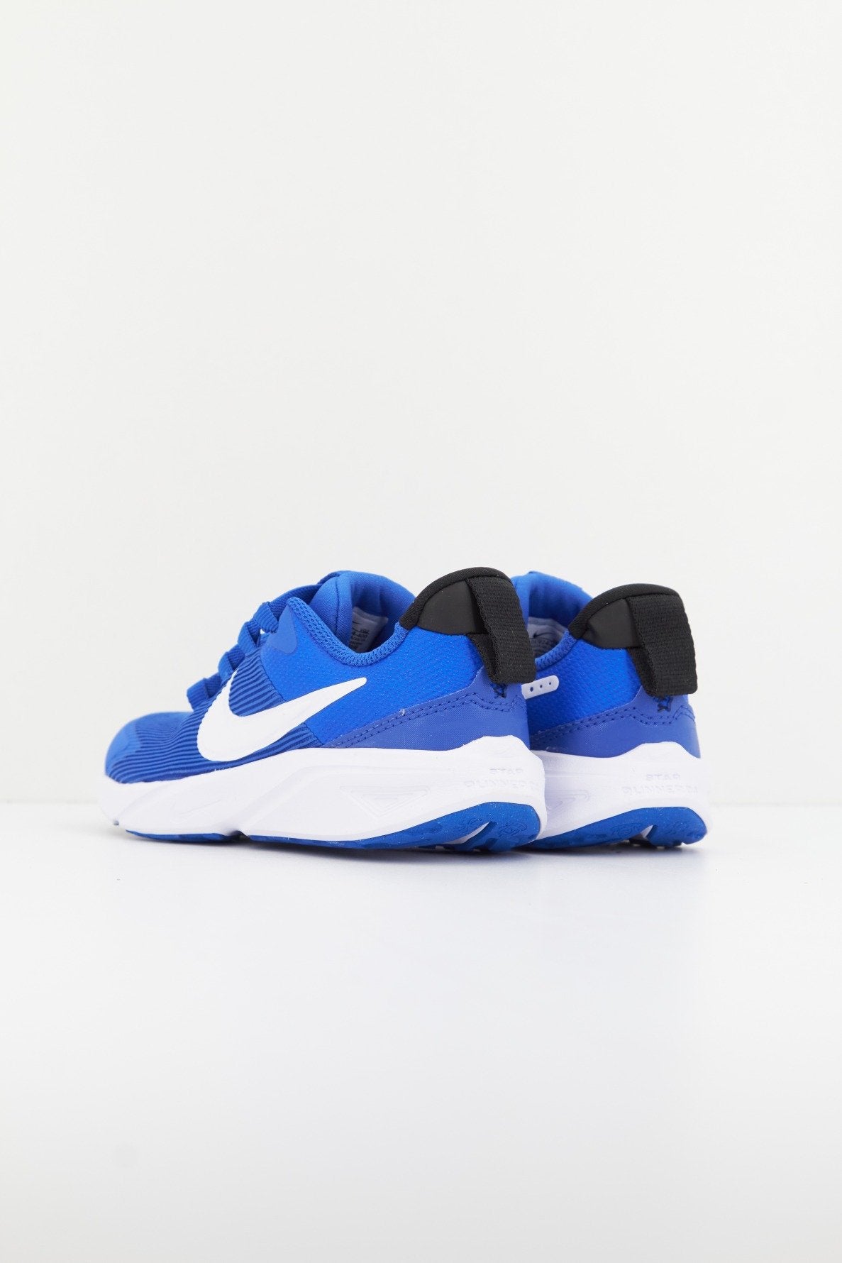 NIKE STAR RUNNER en color (3)