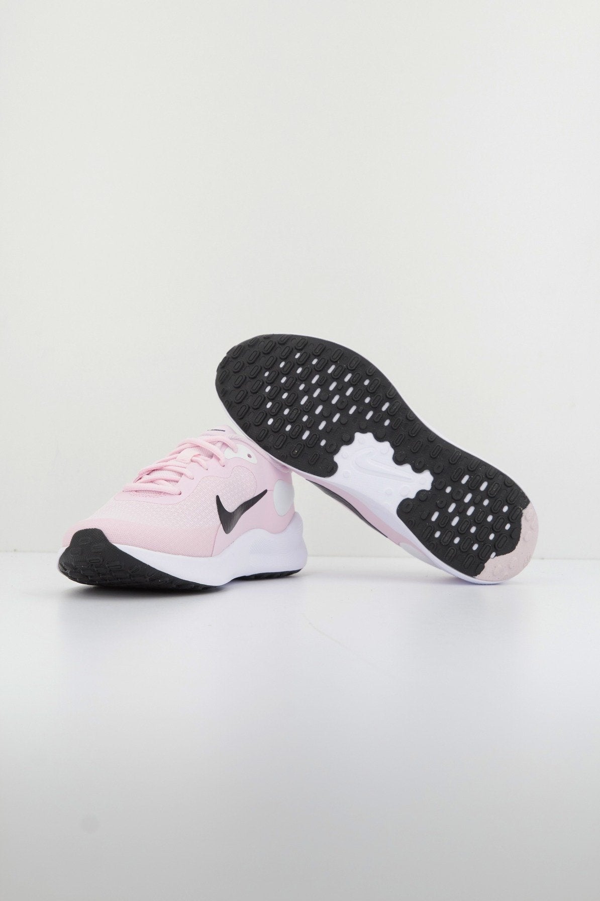 NIKE REVOLUTION en color (4)