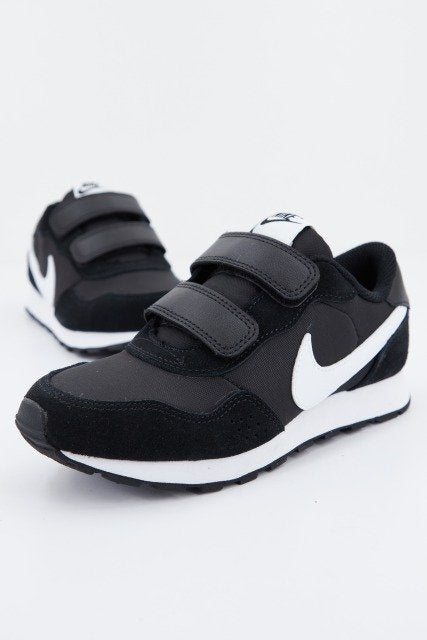 NIKE MD VALIANT en color (1)