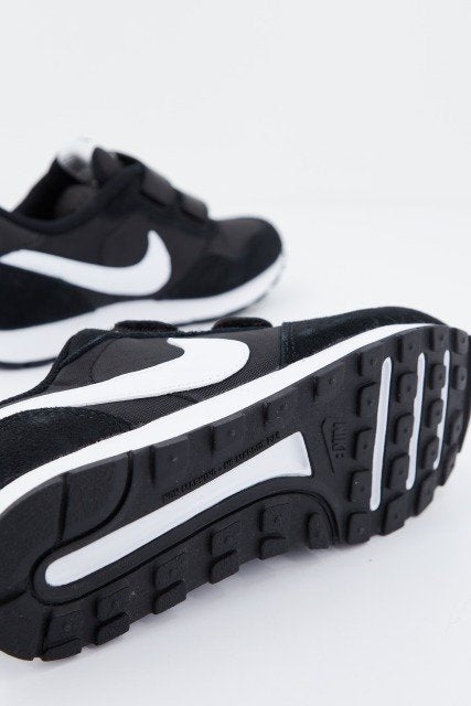 NIKE MD VALIANT en color (4)