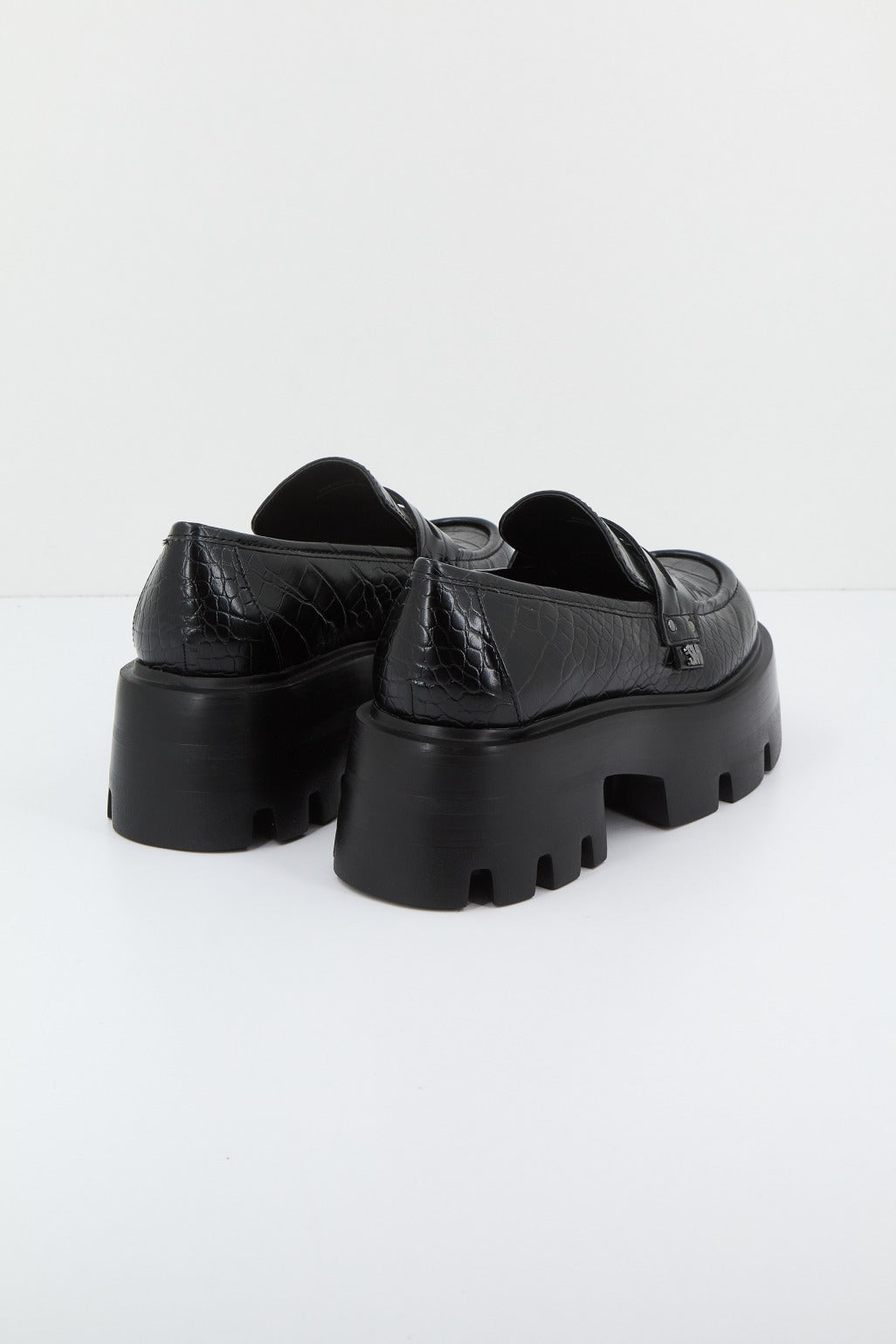STEVE MADDEN MADLOVE en color BLACK (3)