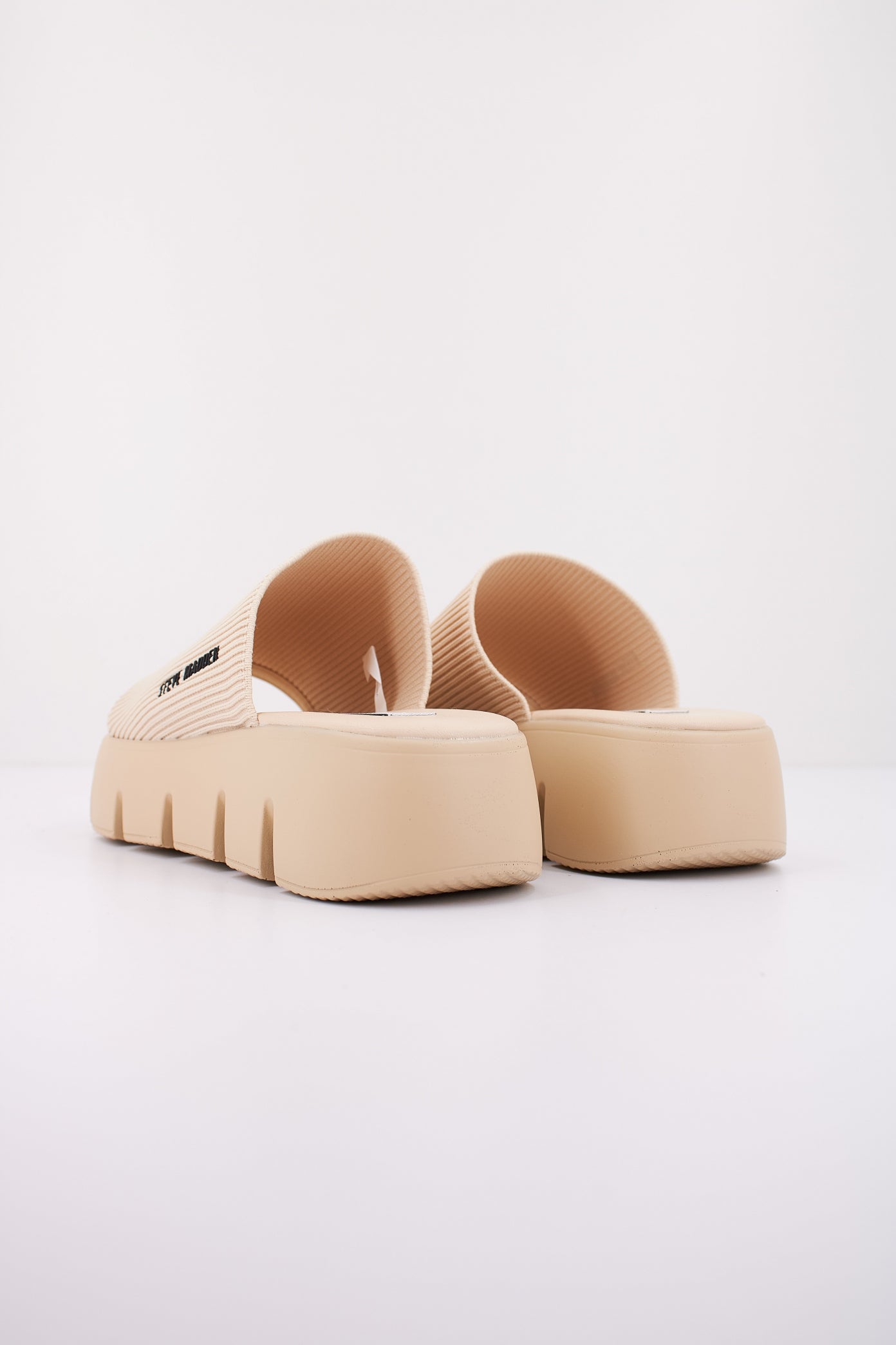 STEVE MADDEN BIG SHOT en color SAND (3)