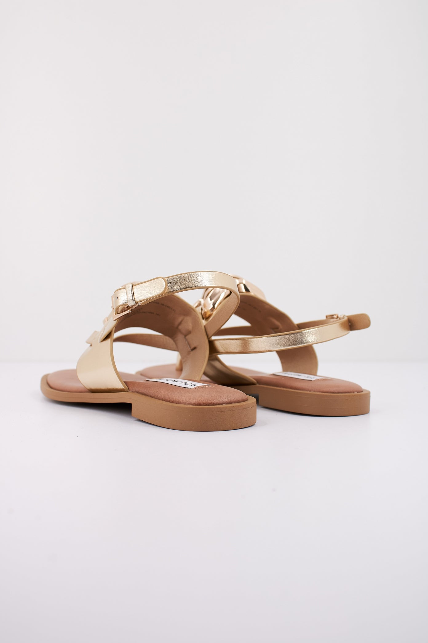 STEVE MADDEN GENIE en color GOLD (3)